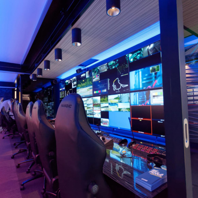 Media_01